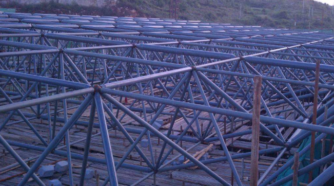 梅河口概述网架加工中对钢材的质量的过细恳求